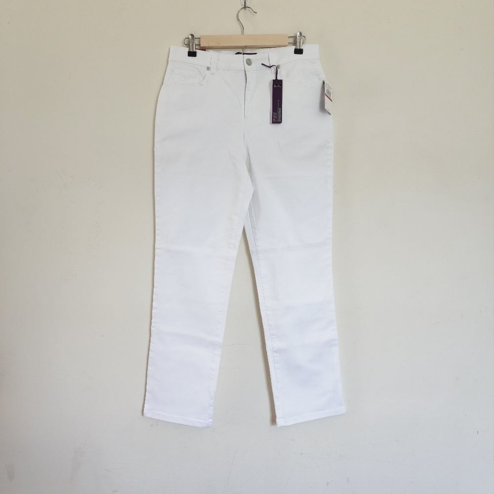 Gloria Vanderbilt The Original Slimming Jean, Classic Rise Tapered Leg size 8